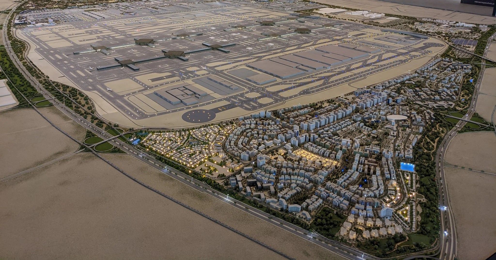 Dubai Uluslararası Havalimanı'nın (Dxb) Dönüşümü (Airport City)
